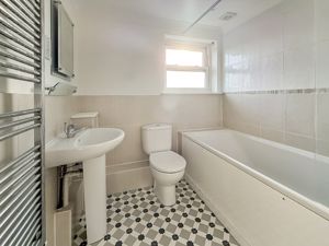 Family Bathroom- click for photo gallery